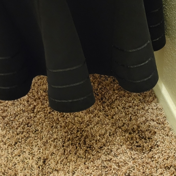 Relativo Black Midi Skirt size 46 - Picture 2 of 7